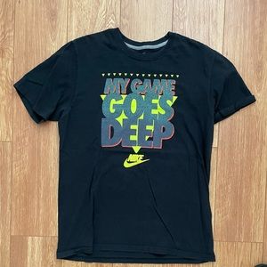 Nike men’s tee